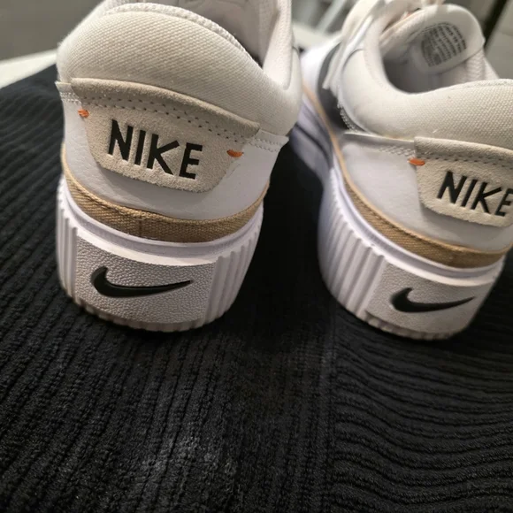 Nike Womens Court Legacy Lift Platform Shoe - Picture 5 of 8